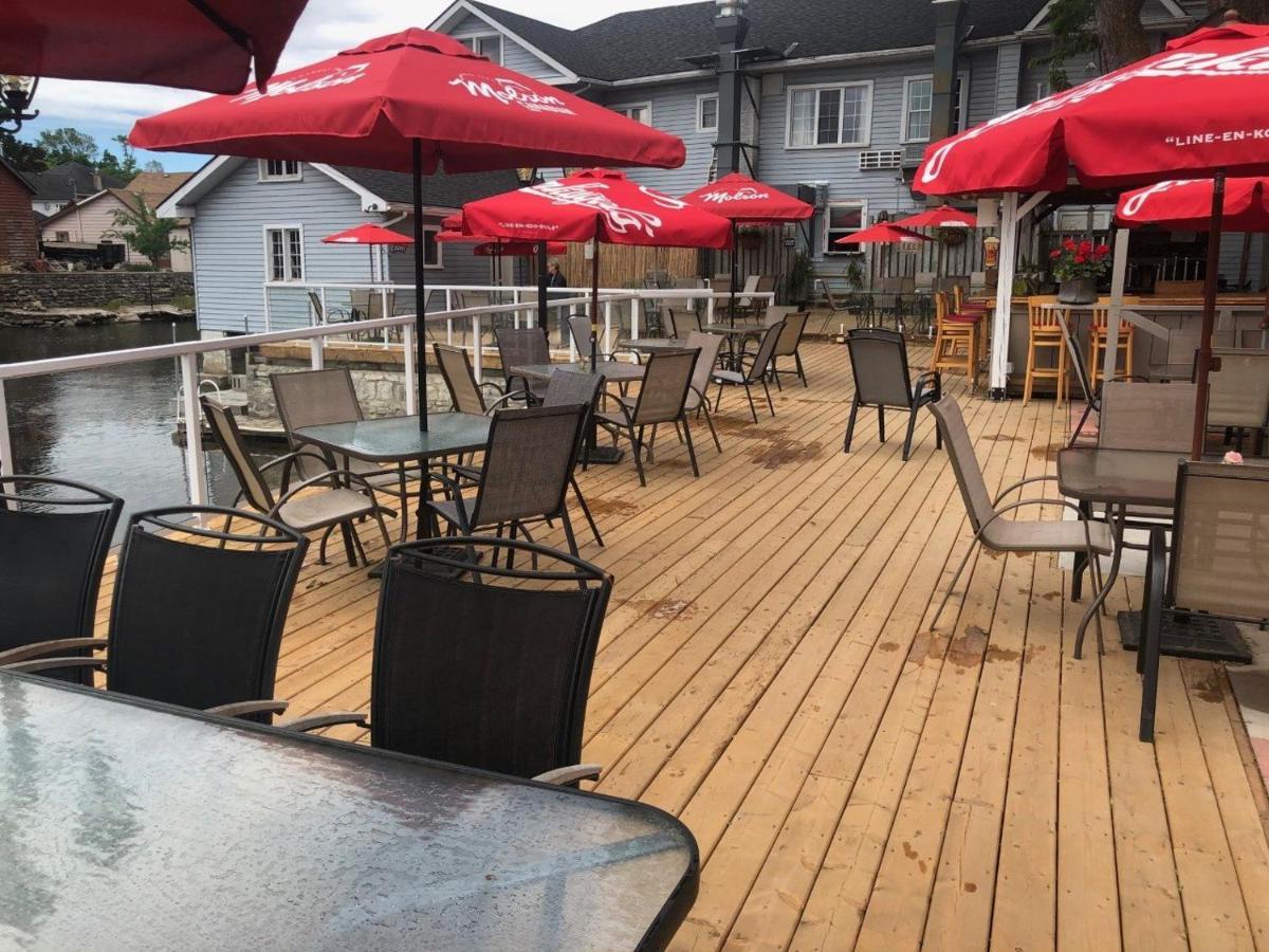 The Bobcaygeon Inn Eksteriør bilde