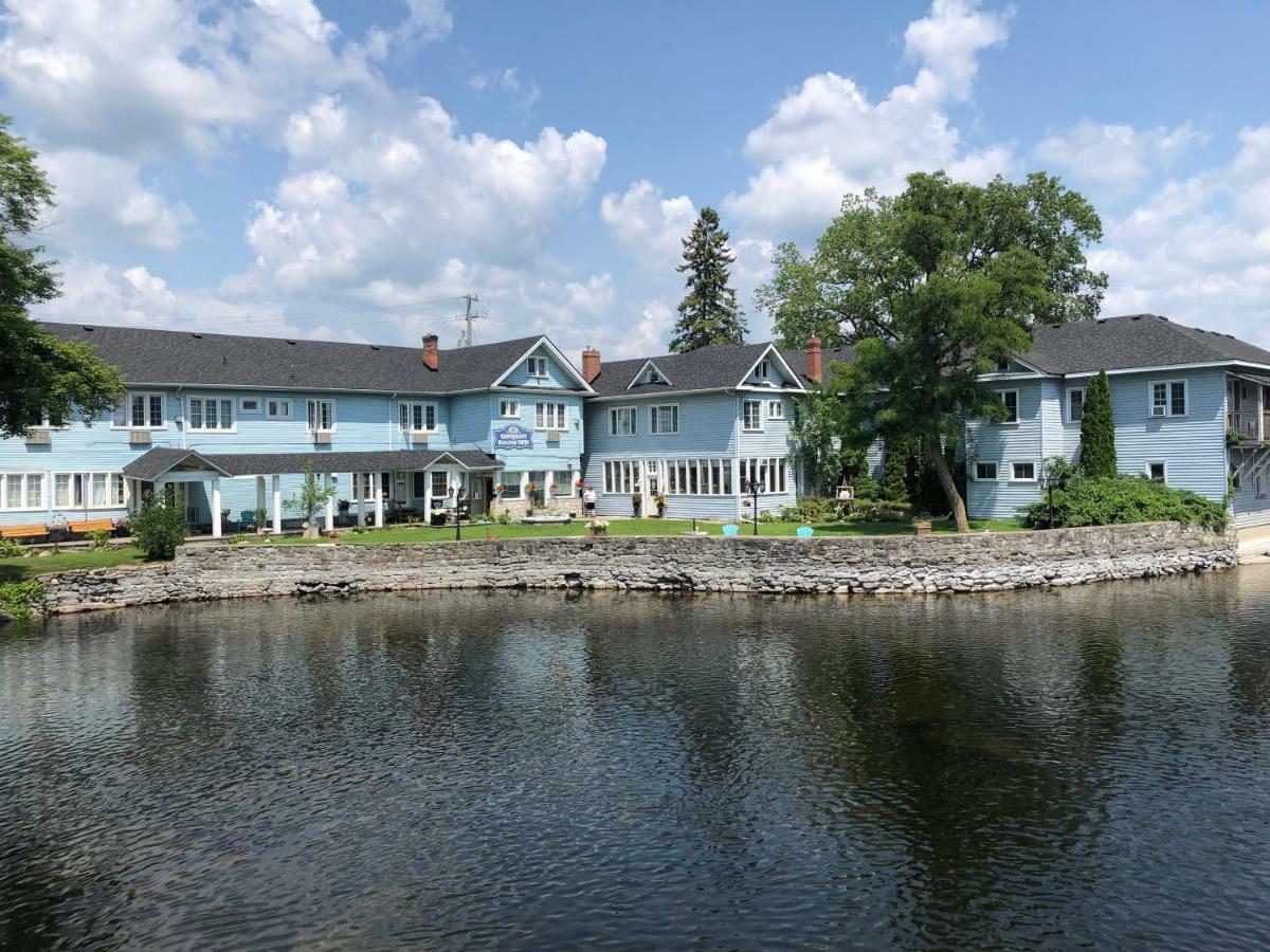 The Bobcaygeon Inn Eksteriør bilde