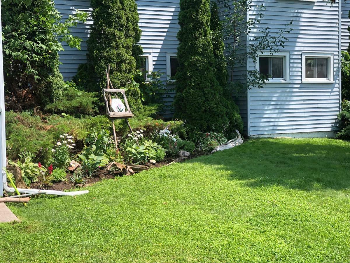 The Bobcaygeon Inn Eksteriør bilde