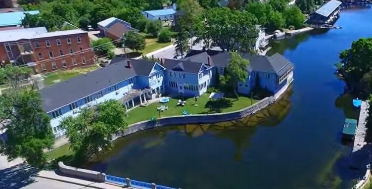 The Bobcaygeon Inn Eksteriør bilde